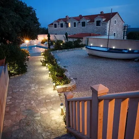 & Konoba Tomic 4* Gornji Humac