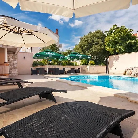 Pensión & Konoba Tomic